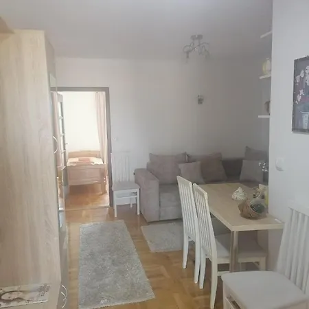 Apartment Tarsko Sunce