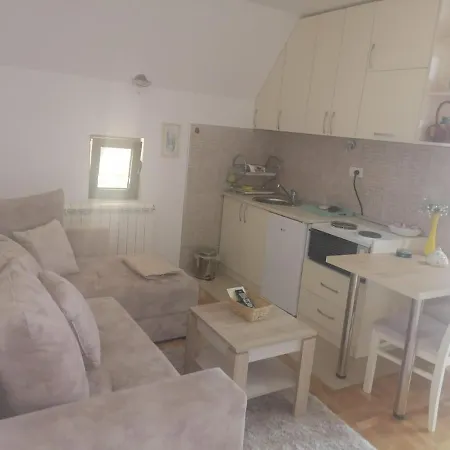 Apartment Tarsko Sunce Kaludjerske Bare