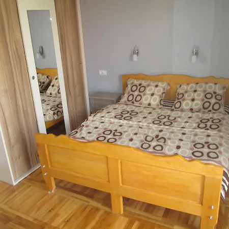 Tarsko Sunce Apartman *