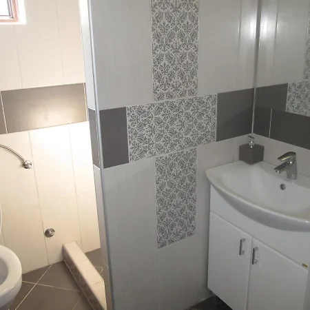 Tarsko Sunce Apartman *